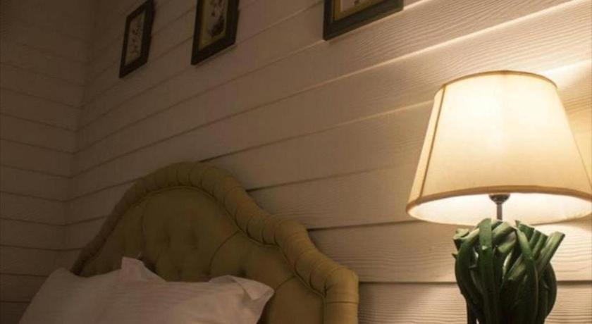 Ban Thungdang Housetel Hotel Bangkok