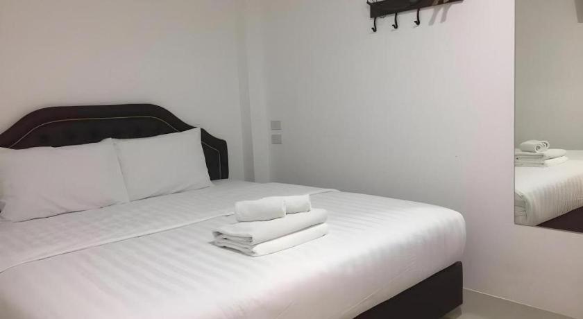 Ban Thungdang Housetel Hotel