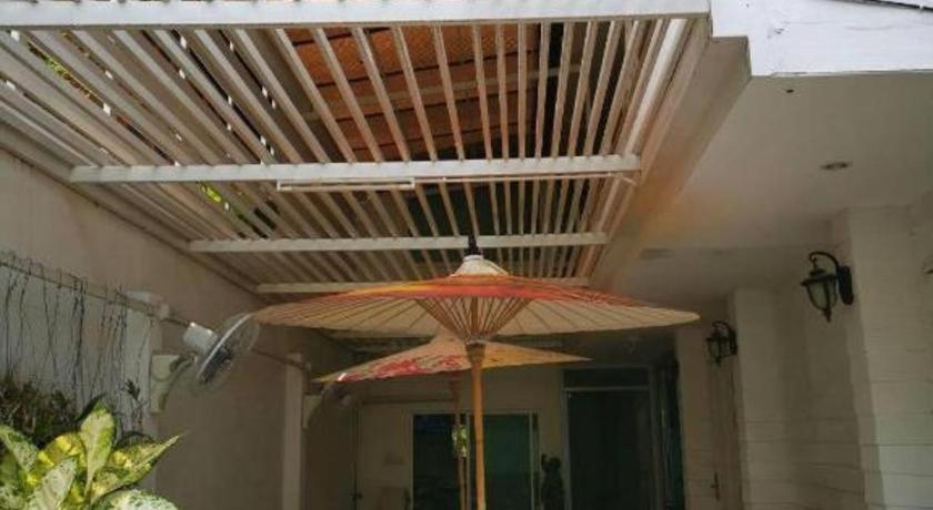 Ban Thungdang Housetel 2* Bangkok