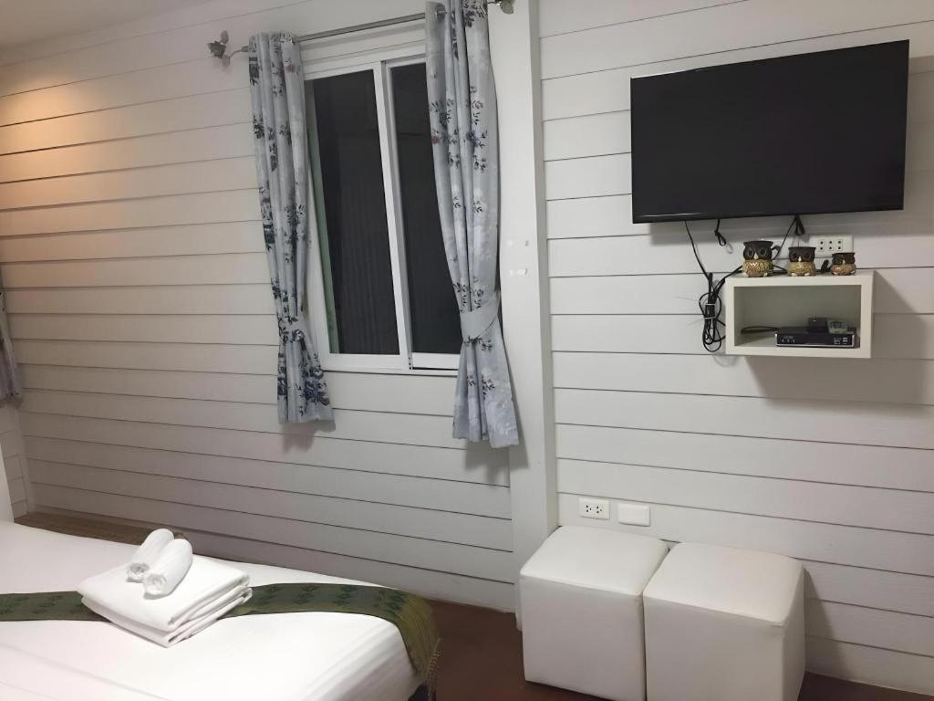Ban Thungdang Housetel 2* Bangkok