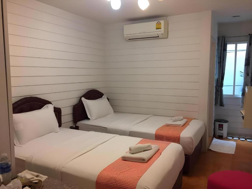 Hotel Ban Thungdang Housetel
